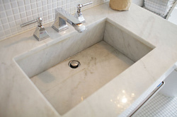 Раковина для ванной из искусственного камня Grandex M-718 Neptun Trident