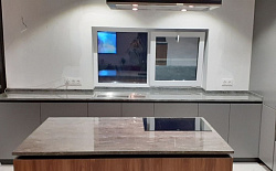 Столешница с подоконником и кухонный остров из искусственного камня LG Hi-Macs M412 Foggia
